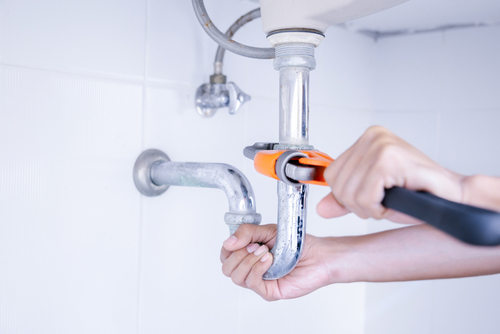 8 Warning Signs That Your Pipes Need To Be Replaced